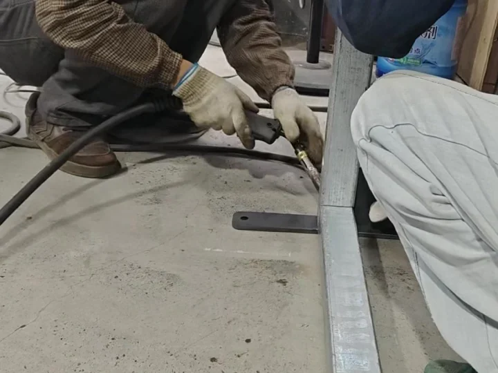 Frame welding operation at LIUMAI